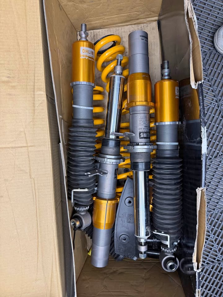Ohlins F8X M2 / M3 / M4 Coilover Suspension - Road & Track