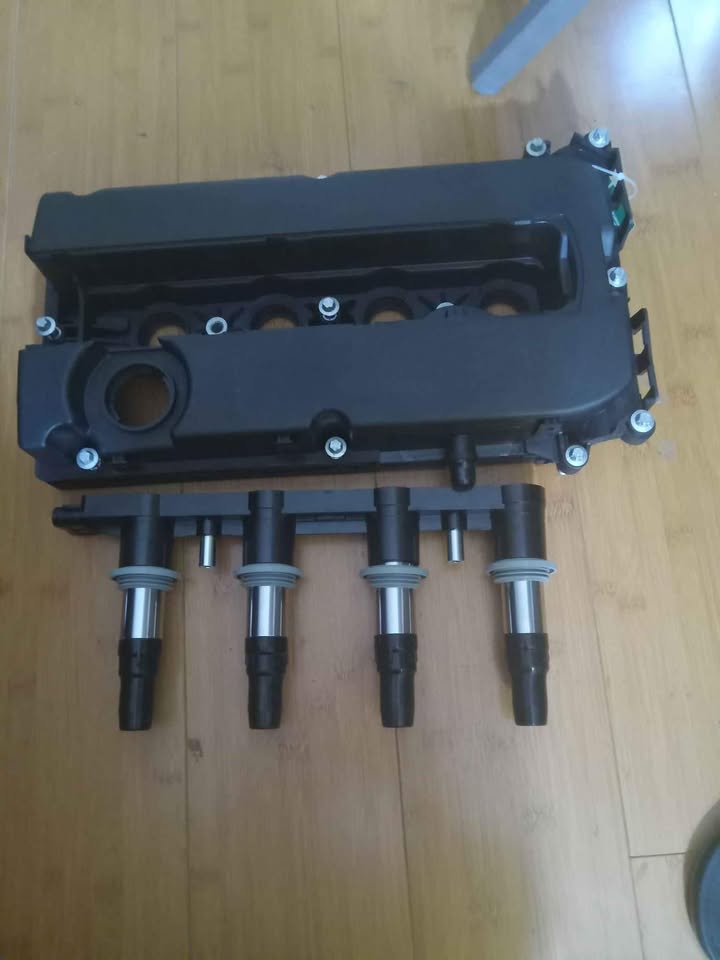 Ignition Coil Pack and valve cover