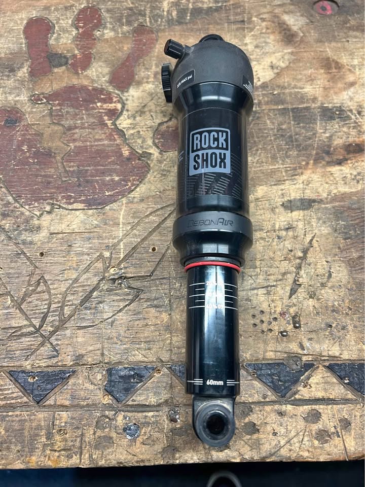ROCK SHOX DELUXE SELECT SHOCK