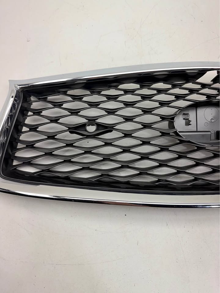 2018–2021 Infiniti Q50 Front Bumper Grille — Chrome (No Emblem/Sensors)