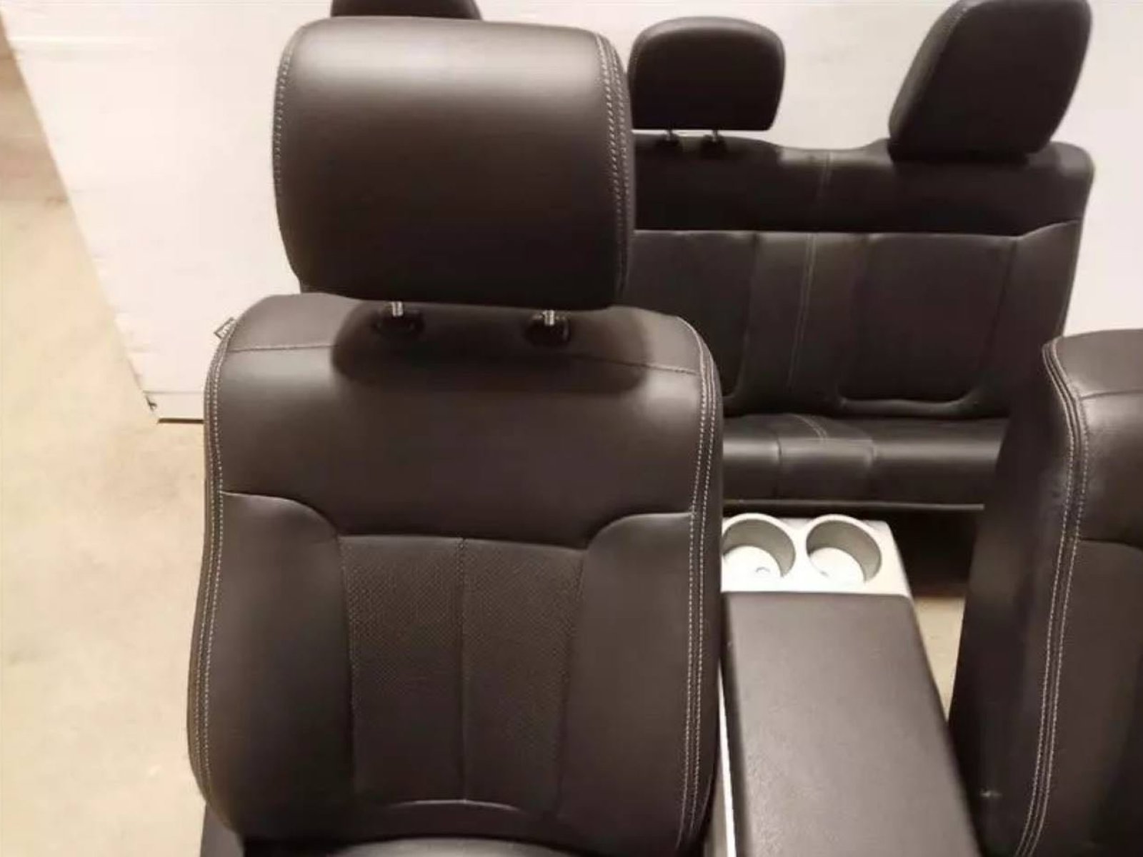Rear seat console