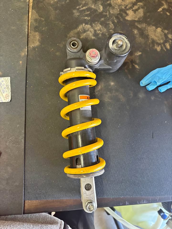 2007 SUZUKI GSXR 600 750 REAR SHOCK ABSORBER S38