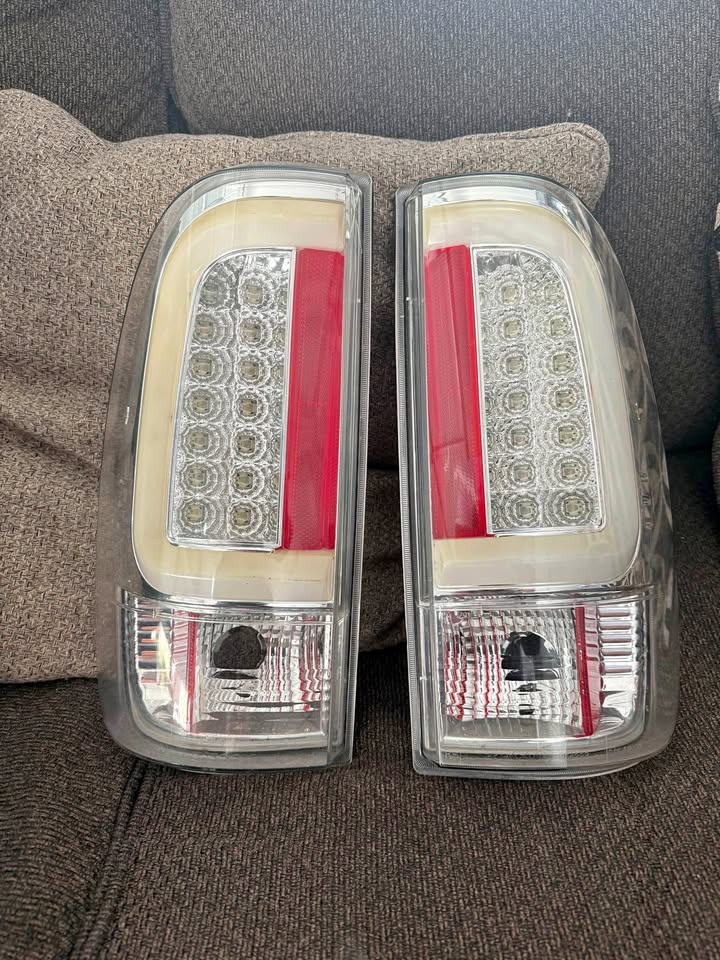 Ford Tail lights F250 F350 LED Aftermarket Lights