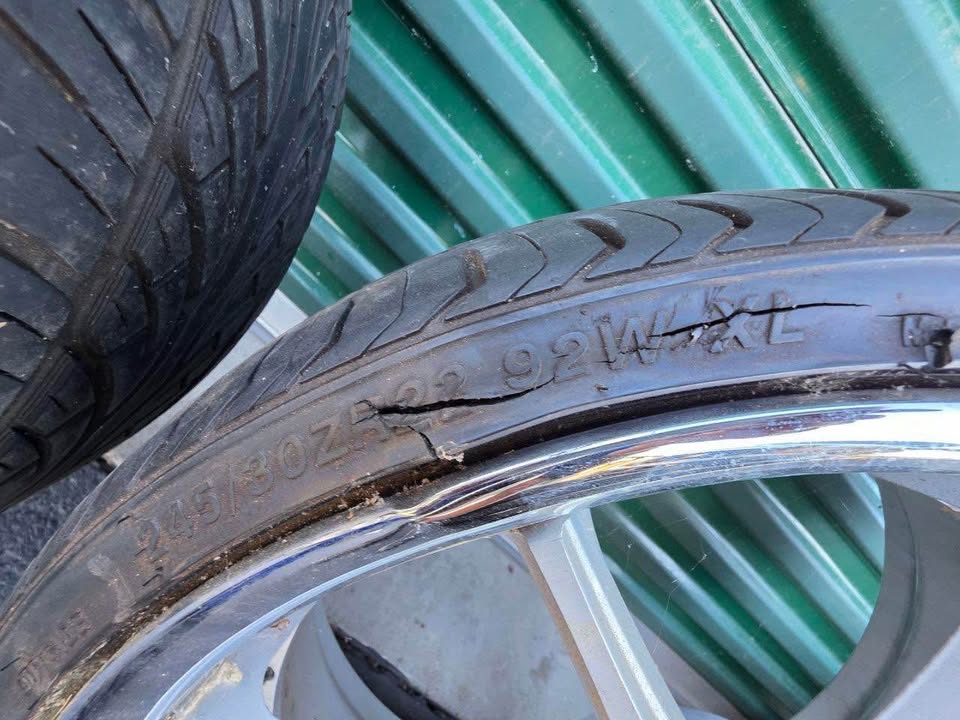 Azad AZ23 22” Wheel 5x108