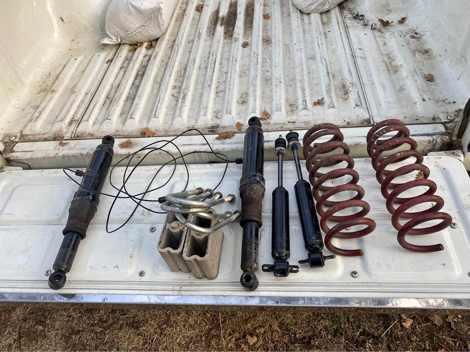 95-00 Toyota lowering kit