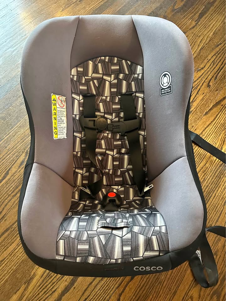 Cosco Scenera NEXT car seat