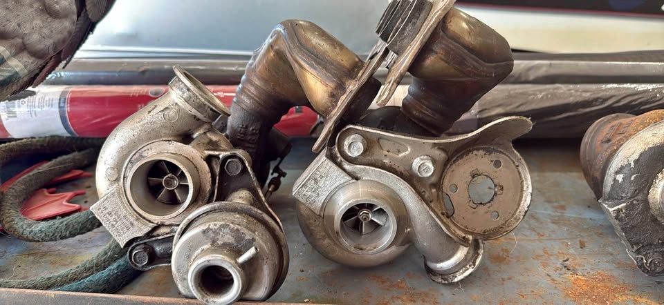 BMW N54 Twin Turbos & Manifolds OEM Mitsubishi TD03