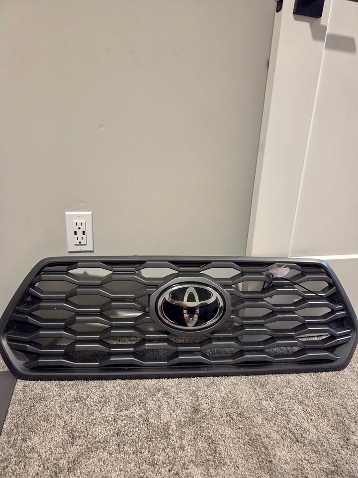 2016-2023 Tacoma OEM Grille - Radar compatible
