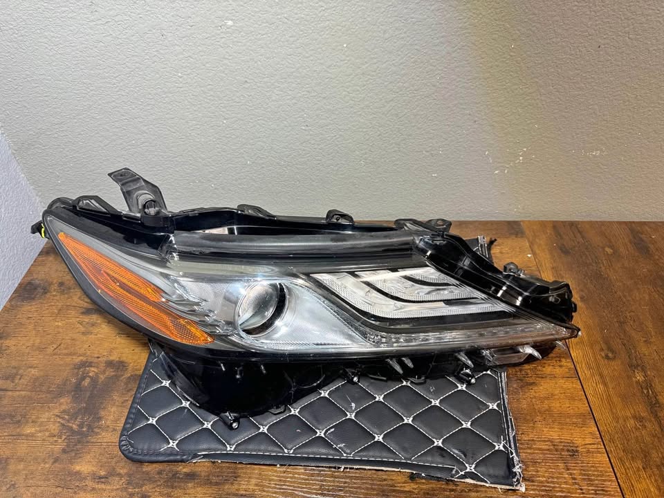 2021–2023 Toyota Camry Full-LED Headlight — Right (Passenger) Side, OEM