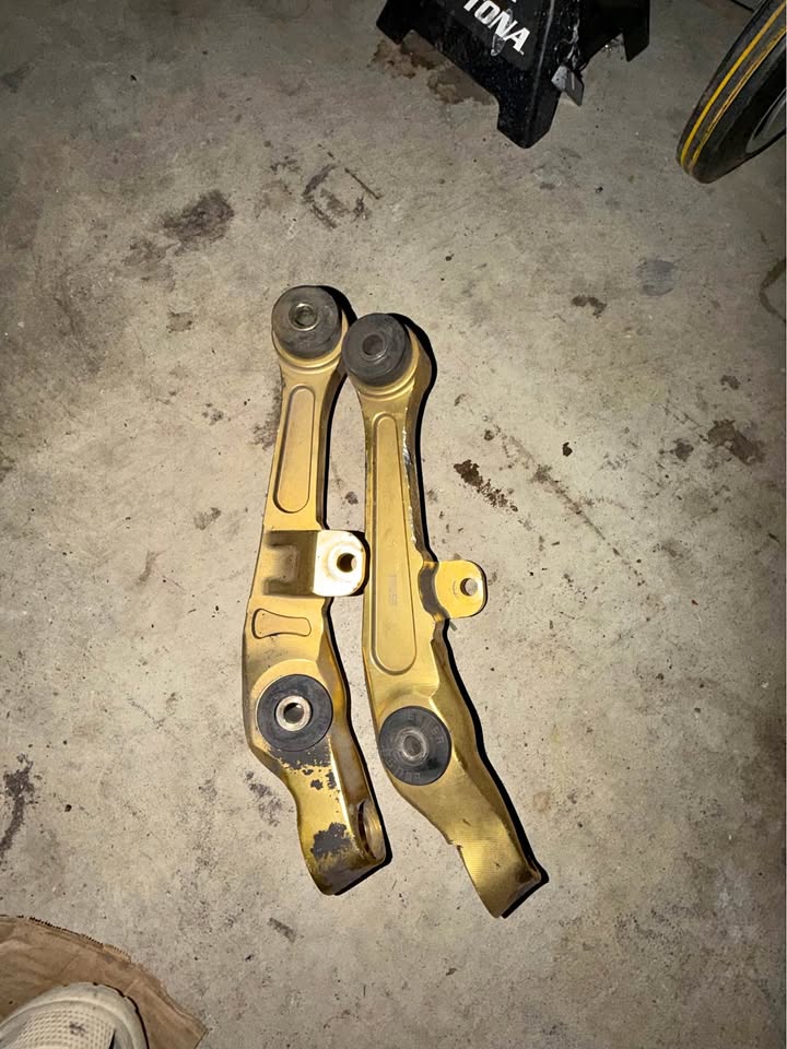 350z lower control arms