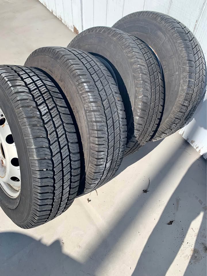 4 Tires - T225/75R16